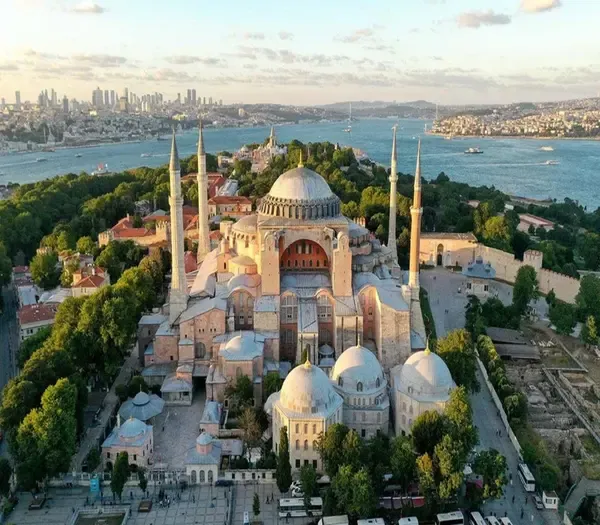 Ayasofya cami olarak ibadete açılmalı mı?