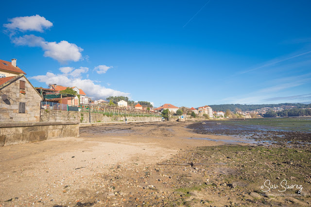 Combarro, el pueblo de los hórreos mirando al mar