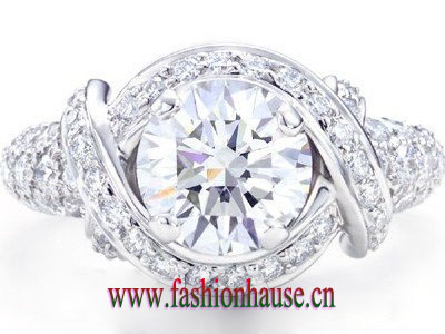 The square engagement ring This big square diamond ring with a strong retro 