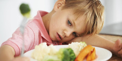 Cách khắc phục chứng biếng ăn cho trẻ với Vitamin tổng hợp cho trẻ biếng ăn