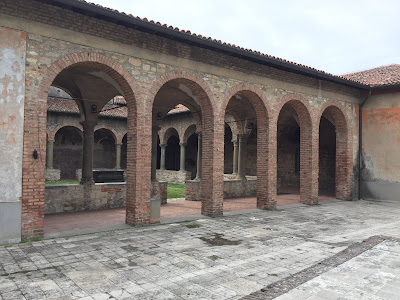 The third cloister at Convento di San Francesco, looking into second cloister called the Chiostro del Pozzo.