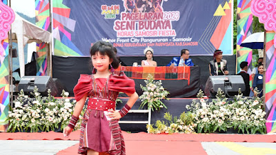 Fashion Show Competition Semarakkan Event Trail Of The King di Samosir 
