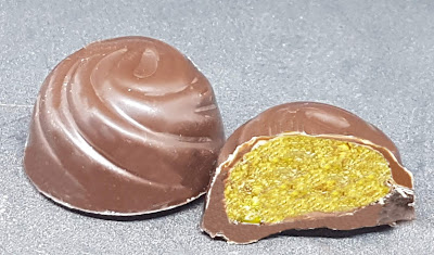 https://sandyskitchendreams1.blogspot.com/p/marzipan-pistazien-pralinen.html