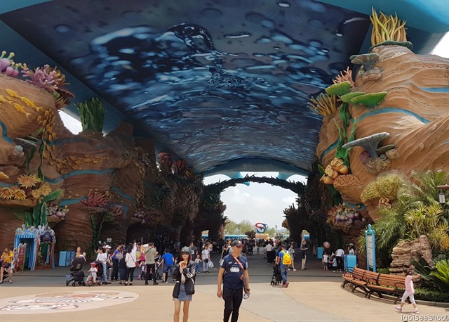 Ocean Avenue at the entrance with giant LED screens under the manta ray shaped roof.