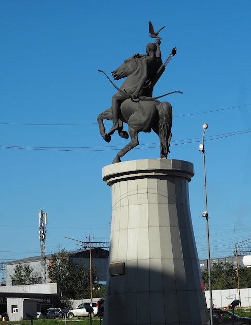 Улан-Удэ, памятник "Юность Бурятии"