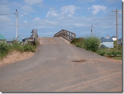 2012-07-19 DSC05281 one lane bridge Naufrage