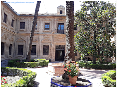 Plaza Cardenal Salazar; Universidade de Córdoba;