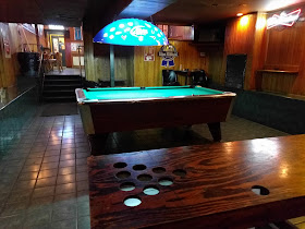 roosters pool table