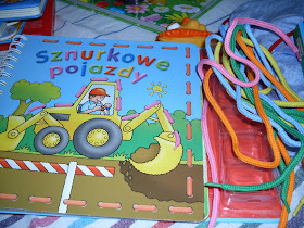http://www.taniaksiazka.pl/sznurkowe-pojazdy-p-422169.html