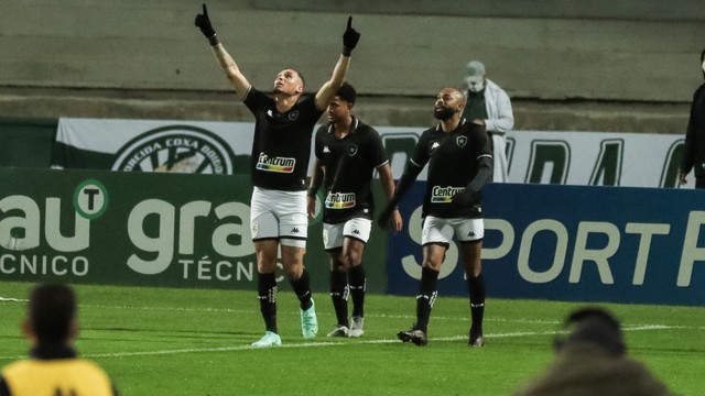 Rodada equilibrada da Série B faz o Botafogo entrar no G4 pela primeira vez 