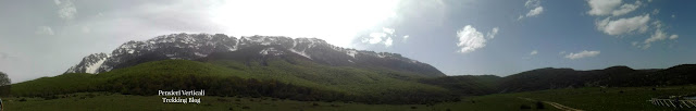 La parete nord innevata del Monte Sirente vista dai Prati del Sirente