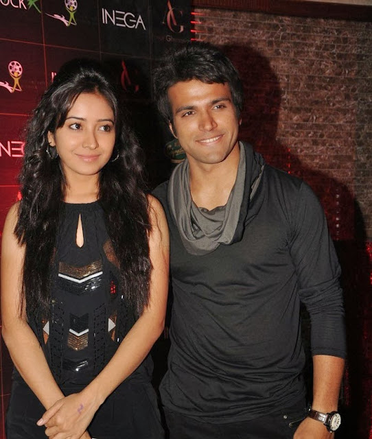 Rithvik Dhanjani & Asha Negi Couple HD Wallpapers Free Download