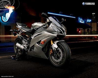 wallpaper yamaha 135lc. hot yamaha r6 wallpaper.