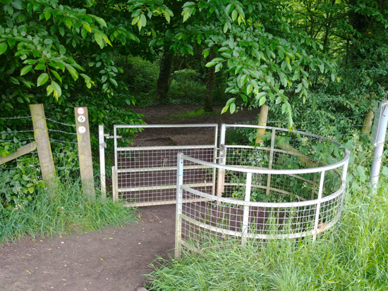 The metal gate leading in to Gobions Wood mentioned in point 6 above