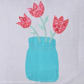 Tulips in a jar fabric applique - free pattern download