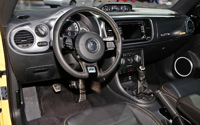 2014 Volkswagen Beetle GSR Interior