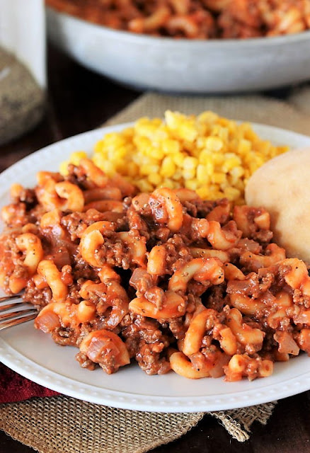 friendly comfort nutrient that precisely seems to live loved yesteryear all 4-Ingredient Quick & Easy Goulash