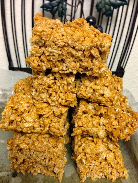 Pumpkin Spice Rice Krispie Treats- made with pumpkin spice mallows #dreamsmorerealthanreality 