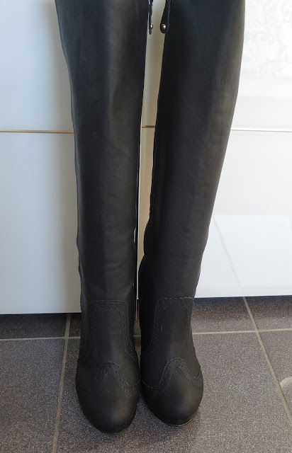 Schwarze Stiefel