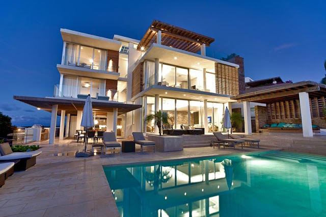 Modern villa with three floors and swimming pool