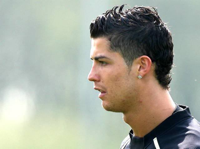 ronaldo haircut 2011. ronaldo hairstyle 2011.