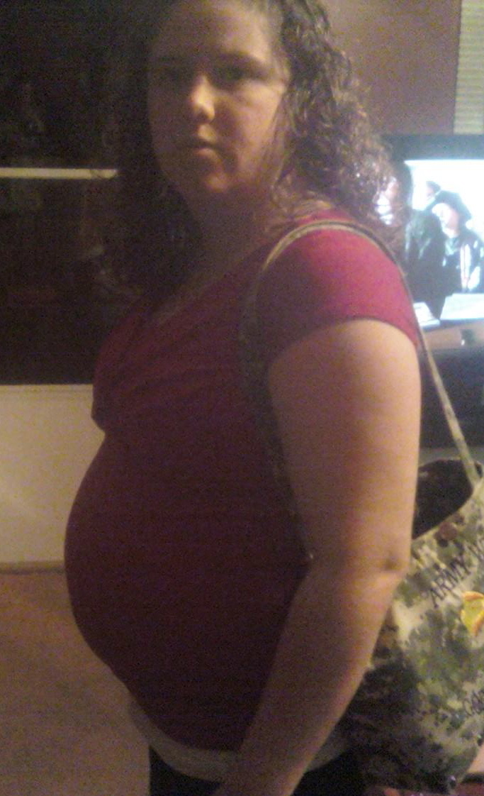 21 weeks pregnant. Tomorrow I will post the 21