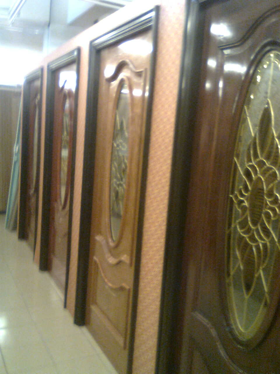  pintu kayu