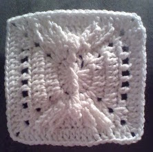 http://translate.googleusercontent.com/translate_c?depth=1&hl=es&prev=/search%3Fq%3Dhttp://www.knotyournanascrochet.com/p/free-patterns.html%26safe%3Doff%26biw%3D1429%26bih%3D984&rurl=translate.google.es&sl=en&u=http://myblueangels.blogspot.com.es/2010/09/reflected-dragonfly-6-square.html&usg=ALkJrhi3mMFQhgRvX6Lz-f340qQJj356QA