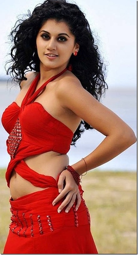 Tapsee_Pannu_Red 4