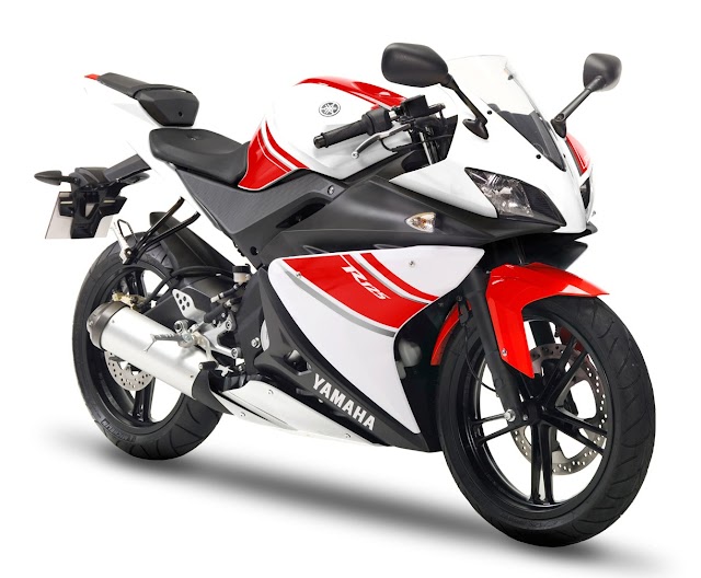 Yamaha YZF R15 V3 Pics - Yamaha YZF R15 V3 Sports Bike