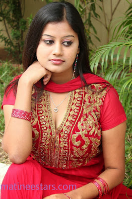 Ansiba Malayalam Actress Hot Cleavages Show 