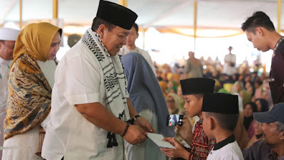 Gubernur Arinal dan Ribuan Masyarakat Lampung Sambut Maulid Nabi Muhammad SAW 1445 H di PKOR Way Halim