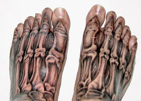 3d tattoo. 3D tattoos like a bone