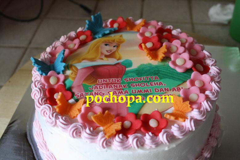 Dapur Pochopa Kue Ulang Tahun dengan Foto yang Bisa Dimakan Dapur Pochopa Kue Ulang Tahun dengan Foto yang Bisa Dimakan