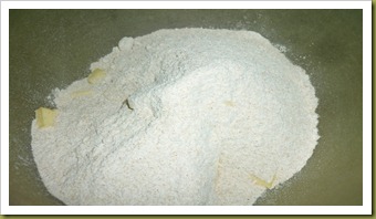 Biscotti pasquali di frolla e cacao (1)