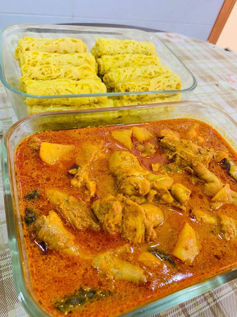 Cara Mudah Buat Roti Jala Yang kekal Lembut dan Kari Ayam 