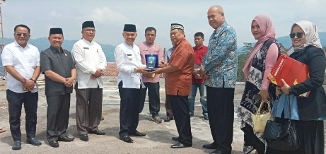 Bupati Adirozal Terima Penjajakan Perjanjian Kerjasama dengan UNES Padang