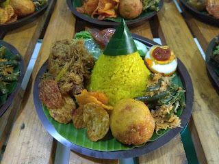 Tumpeng Mini