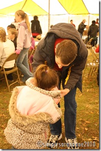 CBS4HelpPortraitXMasTreeSnow 060