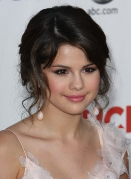 selena gomez hairstyles 2011