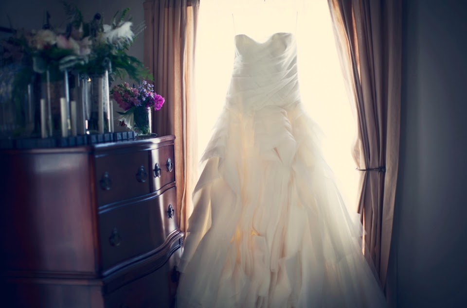 custom-made wedding dresses