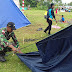 Prajurit Satgas Yonif 126/KC Latih Anak-Anak Pramuka Mendirikan Tenda Dan Tali Temali  
