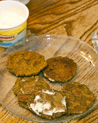 acorn cakes topped with butter or margarine