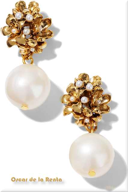 ♦Oscar de la Renta floral pearly drop earrings #oscardelarenta #jewelry #brilliantluxury