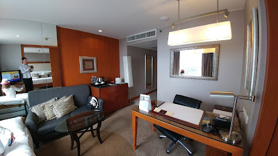 Living room in Dusit Thani Bangkok Club Room