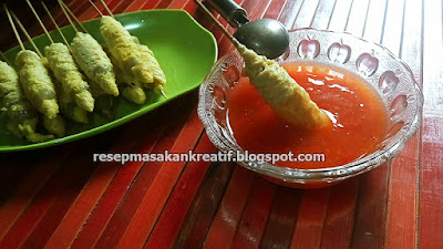 Jajanan pasar kaki lima dan jajanan anak sekolah terbaru kali ini yakni resep cilok telur Resep Cilor Cilok Telur Gulung Saus Sambal Jajanan Pasar dan Anak Sekolah