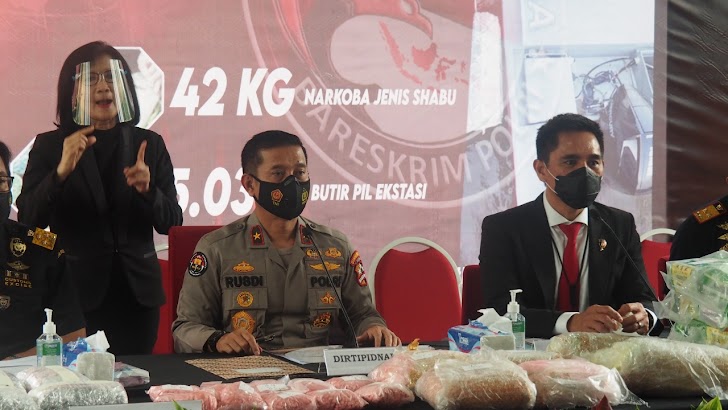 Bareskrim dan Bea Cukai Gagalkan Peredaran 42,3 Kg Sabu dan 85 Ribu Ekstasi