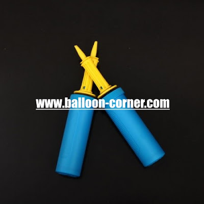 Pompa Balon Tangan Biru