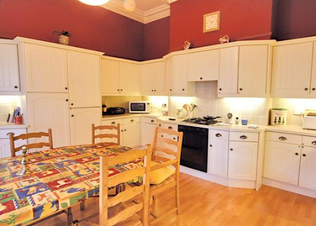 Holiday homes with kitchen