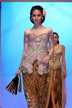 Model Baju Muslim Kebaya Terbaru: Model Kebaya Modern Anne Avantie